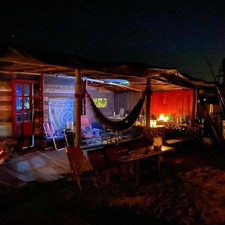 Calavera Beach Hostel กาโบโปโลนิโอ ภายนอก รูปภาพ